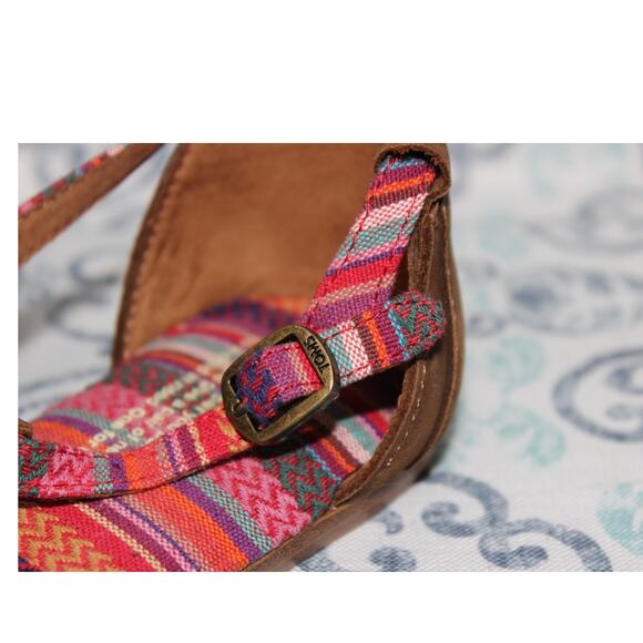 Toms Womens Multi-Color Tribal Boho‎ Leather Adjustable T-Strap Playa Sandals W7 - Picture 2 of 8
